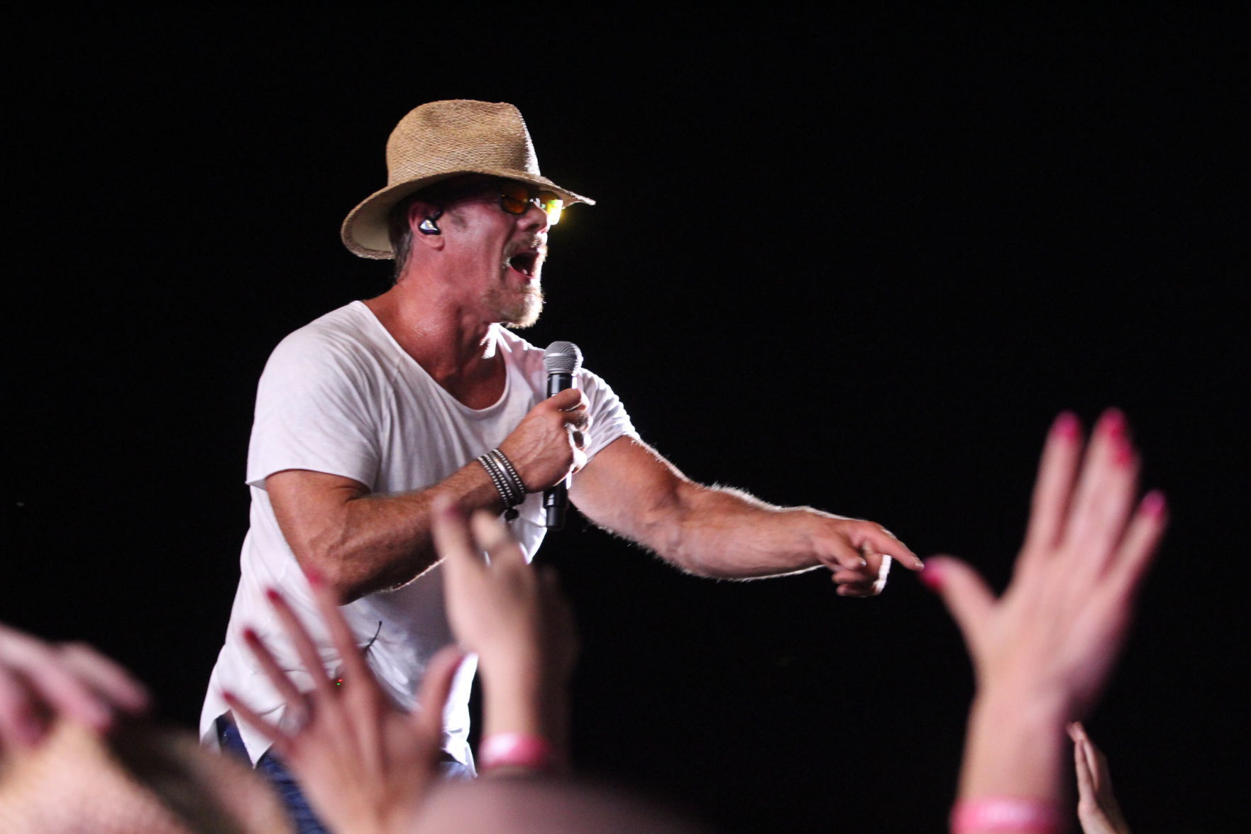 Country Boom - Phil Vassar